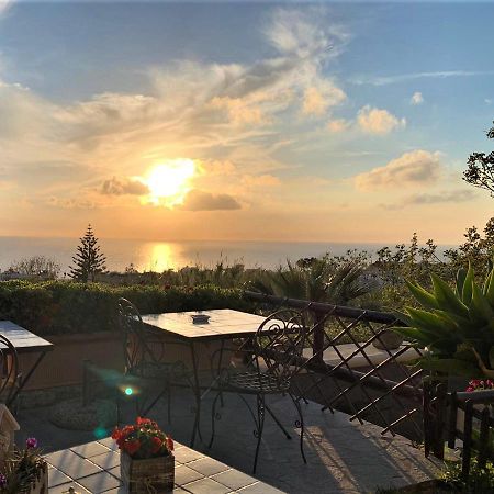לינה וארוחת בוקר Forio di Ischia La Terrazzina Sul Tramonto מראה חיצוני תמונה