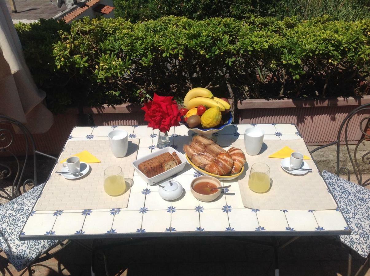 לינה וארוחת בוקר Forio di Ischia La Terrazzina Sul Tramonto מראה חיצוני תמונה