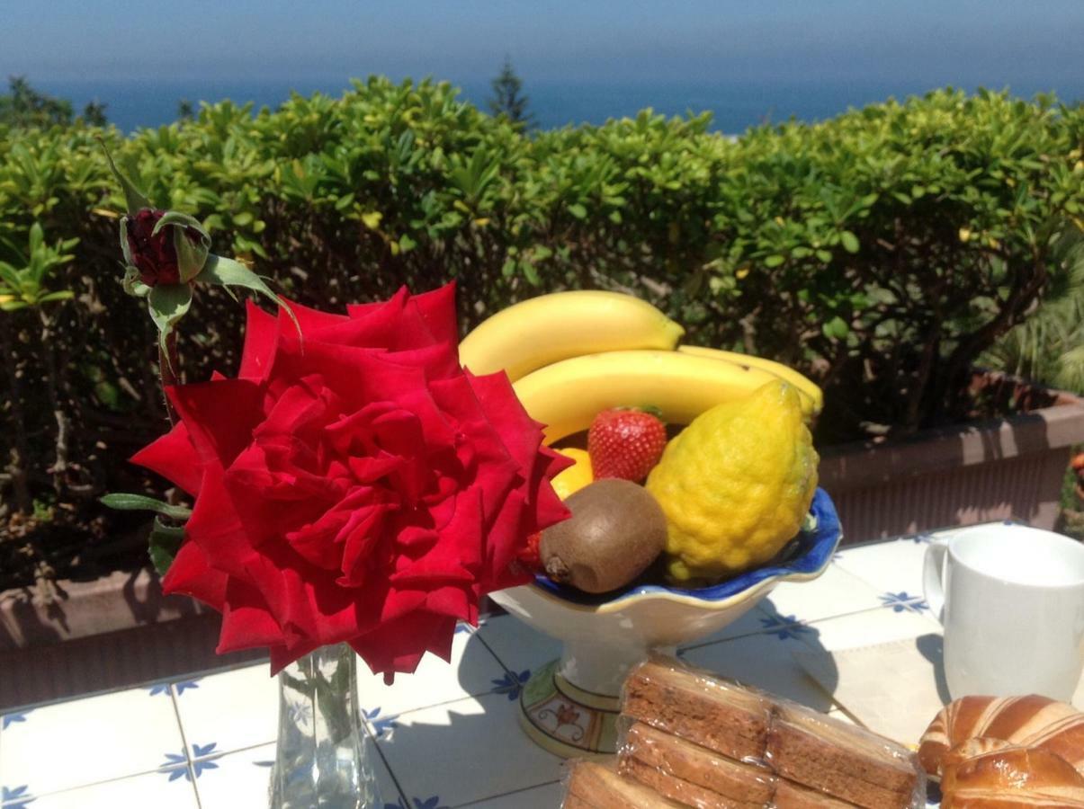 לינה וארוחת בוקר Forio di Ischia La Terrazzina Sul Tramonto מראה חיצוני תמונה